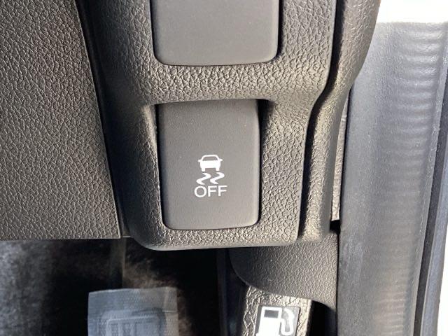 N-BOXカスタム G・ターボLパッケージ ナビ装着用スペシャルパッケージ LEDヘッド AAC 横滑り防止機能 リアカメラ 1セグTV オートクルーズ ETC付き キーレスエントリー 運転席エアバッグ パワステ イモビ PW ECOモード(32枚目)