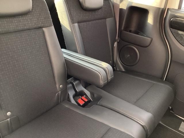 N-BOXカスタム G・ターボLパッケージ ナビ装着用スペシャルパッケージ LEDヘッド AAC 横滑り防止機能 リアカメラ 1セグTV オートクルーズ ETC付き キーレスエントリー 運転席エアバッグ パワステ イモビ PW ECOモード(38枚目)