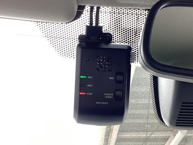 Ｎ－ＯＮＥ オリジナル　メモリーナビ／ＬＥＤヘッドライト　アイドルストップ　１オーナ　横滑り防止機能　ナビＴＶ　リヤカメラ　ドライブレコーダー　ＥＴＣ付　スマートキー　盗難防止装置　パーキングセンサー　ＵＳＢ接続　ＡＣ（13枚目）