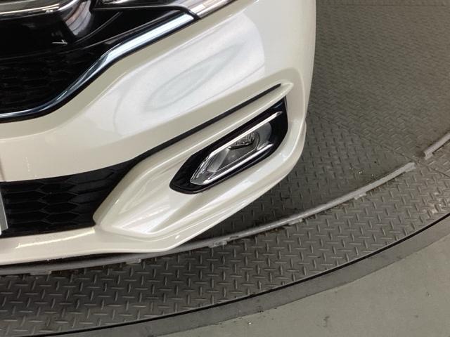 フィットハイブリッド Ｌホンダセンシング　純正ナビ　スマートキー　ドラレコ　ヘッドライトＬＥＤ　セキュリティアラーム　運転席エアバッグ　横滑り防止機能　サイドエアバッグ　Ｒカメ　キーレス　オートクルーズ　ＥＴＣ車載器　Ａストップ　ＡＢＳ（28枚目）