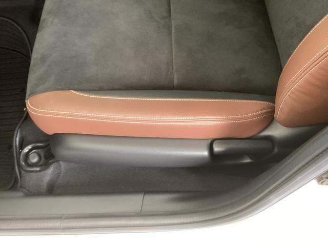 フィットハイブリッド Ｌホンダセンシング　純正ナビ　スマートキー　ドラレコ　ヘッドライトＬＥＤ　セキュリティアラーム　運転席エアバッグ　横滑り防止機能　サイドエアバッグ　Ｒカメ　キーレス　オートクルーズ　ＥＴＣ車載器　Ａストップ　ＡＢＳ（39枚目）