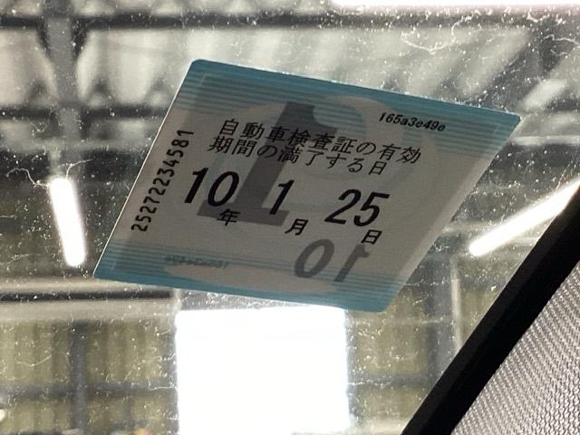 ヴェゼル ｅ：ＨＥＶＺ　メモリーナビ　ドラレコ　ＥＴＣ　リアカメラ　スマートキー＆プッシュスタート　サイドＳＲＳ　オートテールゲート　イモビ　地デジ　Ｂカメ　キーレスエントリー　Ｃソナー　ＵＳＢポート　ＰＳ　ＬＥＤライト（21枚目）