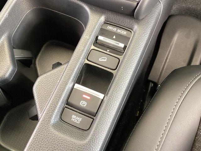 ヴェゼル ｅ：ＨＥＶＺ　メモリーナビ　ドラレコ　ＥＴＣ　リアカメラ　スマートキー＆プッシュスタート　サイドＳＲＳ　オートテールゲート　イモビ　地デジ　Ｂカメ　キーレスエントリー　Ｃソナー　ＵＳＢポート　ＰＳ　ＬＥＤライト（39枚目）