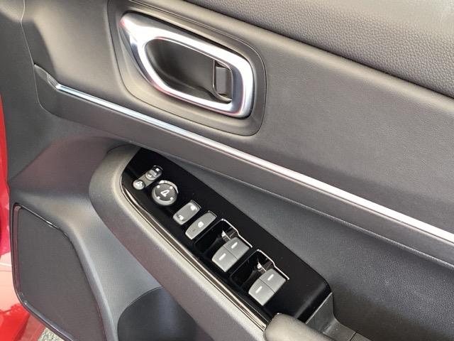 ヴェゼル ｅ：ＨＥＶＺ　メモリーナビ　ドラレコ　ＥＴＣ　リアカメラ　スマートキー＆プッシュスタート　サイドＳＲＳ　オートテールゲート　イモビ　地デジ　Ｂカメ　キーレスエントリー　Ｃソナー　ＵＳＢポート　ＰＳ　ＬＥＤライト（51枚目）