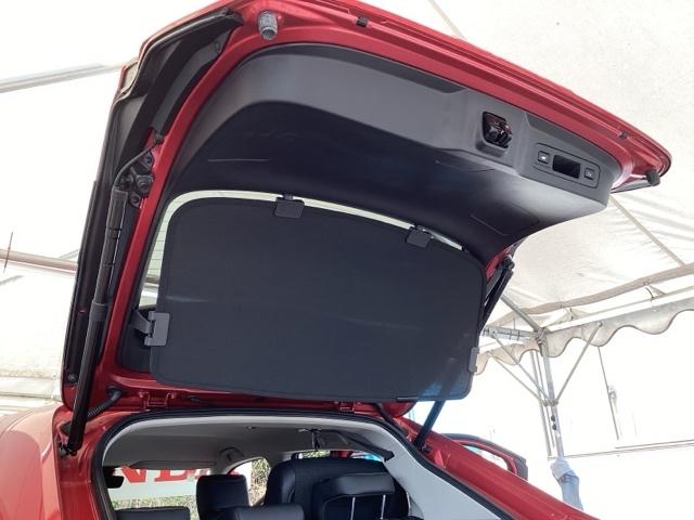 ヴェゼル ｅ：ＨＥＶＺ　メモリーナビ　ドラレコ　ＥＴＣ　リアカメラ　スマートキー＆プッシュスタート　サイドＳＲＳ　オートテールゲート　イモビ　地デジ　Ｂカメ　キーレスエントリー　Ｃソナー　ＵＳＢポート　ＰＳ　ＬＥＤライト（65枚目）