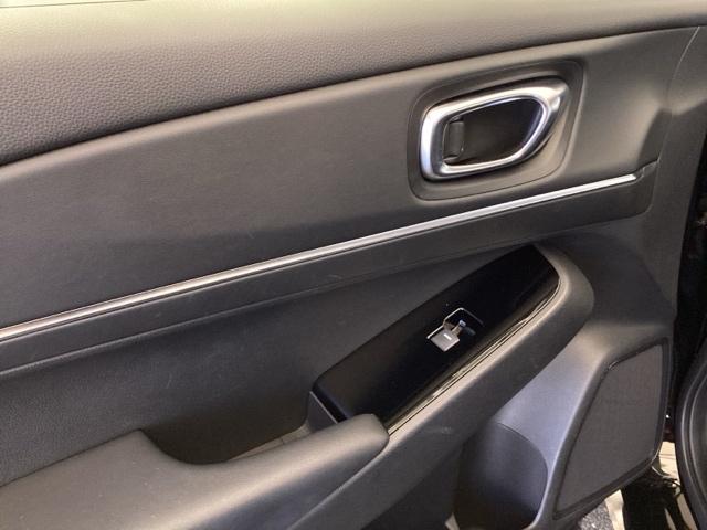 ヴェゼル ｅ：ＨＥＶＺ　純正ナビ　フルセグ　リアカメラ　スマートキー＆プッシュスタート　サイドＳＲＳ　オートテールゲート　イモビ　地デジ　Ｂカメ　キーレスエントリー　ＵＳＢポート　ＰＳ　ＬＥＤライト　シートヒータ　ＡＡＣ（39枚目）