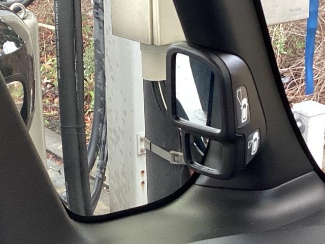 Ｎ－ＢＯＸカスタム Ｌ　純正メモリーナビ　ドラレコ　リアカメラ　スマートキーシステム　ヒーター　リヤカメラ　サイドカーテンエアバック　記録簿　ナビ＆ＴＶ　ＵＳＢポート　ＬＥＤ　キーフリー　両側スライド片側電動ドア　ＤＶＤ（49枚目）