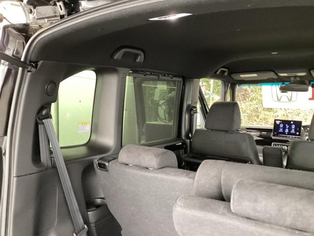 Ｎ－ＢＯＸカスタム Ｌ　純正メモリーナビ　ドラレコ　リアカメラ　スマートキーシステム　ヒーター　リヤカメラ　サイドカーテンエアバック　記録簿　ナビ＆ＴＶ　ＵＳＢポート　ＬＥＤ　キーフリー　両側スライド片側電動ドア　ＤＶＤ（62枚目）