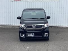 ディスチャージヘッドライト（ＨＩＤ）が、夜の運転をサポートします。 6