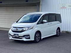 ＬＥＤヘッドライトを装備しています。ＬＥＤヘッドライトはとても明るく、雨の日や夜間走行も安全・安心です。オートライトコントロール付きで周囲の明るさに応じて自動で点灯・消灯します。 7
