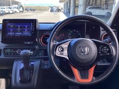 �ɥ饤�С����濴�˼����˼꤬�Ϥ����֤ˣ��ԥ��쥯�ȥ�С��䥨�������͡��������å��ʤɤ����֡��������ͥ��Ƥ��ޤ� 3