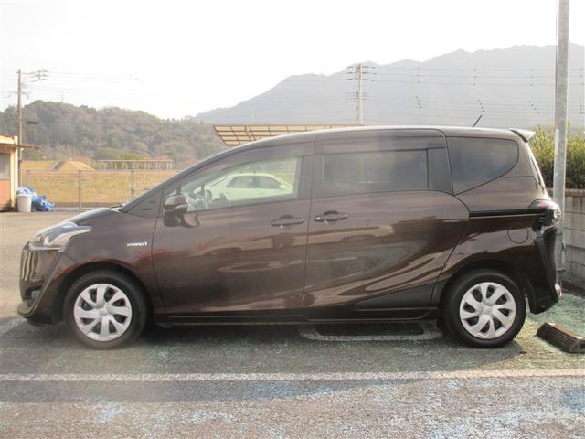 シエンタ ハイブリッドＧ　クエロ　ワンセグ　メモリーナビ　バックカメラ　衝突被害軽減システム　ＥＴＣ　両側電動スライド　ＬＥＤヘッドランプ　ウオークスルー　乗車定員７人　３列シート　記録簿（3枚目）