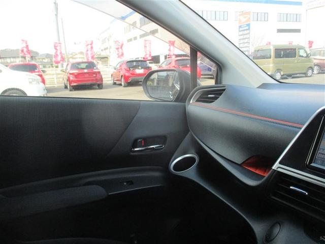 シエンタ ハイブリッドＧ　クエロ　ワンセグ　メモリーナビ　バックカメラ　衝突被害軽減システム　ＥＴＣ　両側電動スライド　ＬＥＤヘッドランプ　ウオークスルー　乗車定員７人　３列シート　記録簿（23枚目）