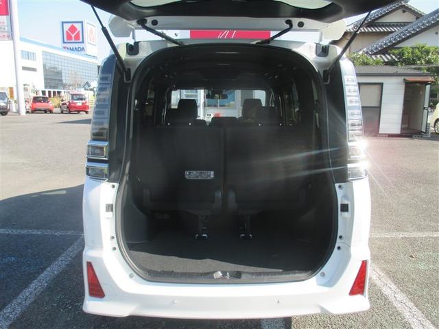 ヴォクシー ZS 煌II フルセグ メモリーナビ 後席モニター バックカメラ 衝突被害軽減システム ETC ドラレコ 両側電動スライド LEDヘッドランプ 乗車定員8人 3列シート ワンオーナー 記録簿(27枚目)