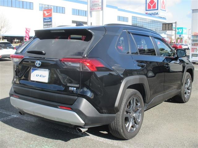 ＲＡＶ４ ハイブリッドアドベンチャー　サンルーフ　４ＷＤ　ミュージックプレイヤー接続可　バックカメラ　衝突被害軽減システム　ＥＴＣ　ＬＥＤヘッドランプ　ワンオーナー　記録簿（5枚目）