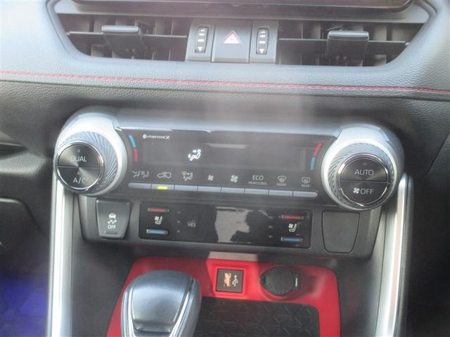 ＲＡＶ４ アドベンチャー　オフロードパッケージＩＩ　４ＷＤ　ミュージックプレイヤー接続可　バックカメラ　衝突被害軽減システム　ＥＴＣ　ＬＥＤヘッドランプ　ワンオーナー　記録簿（11枚目）