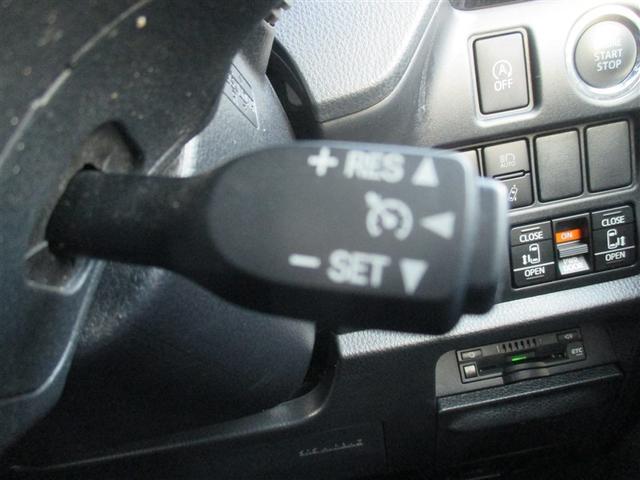 ノア Ｓｉ　ダブルバイビーＩＩＩ　フルセグ　メモリーナビ　ＤＶＤ再生　後席モニター　バックカメラ　衝突被害軽減システム　ＥＴＣ　ドラレコ　両側電動スライド　ＬＥＤヘッドランプ　ウオークスルー　乗車定員８人　３列シート　ワンオーナー（17枚目）