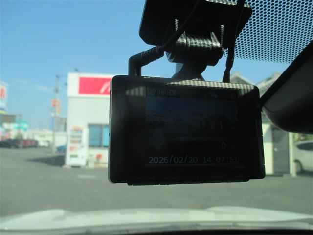 ヤリスクロス ハイブリッドＺ　ミュージックプレイヤー接続可　バックカメラ　衝突被害軽減システム　ＥＴＣ　ドラレコ　ＬＥＤヘッドランプ　ワンオーナー　記録簿（25枚目）