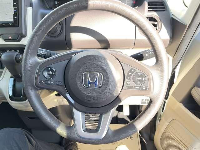 G・Lホンダセンシング 試乗車 地デジ アイスト 左Pスライドドア AC ナビTV サイドSRS DVD シートヒー ETC付 メモリーナビ 横滑り防止装置 スマートキー キーフリー CD ABS エアバック サポカーS(12枚目)