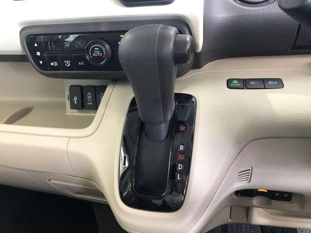 G・Lホンダセンシング 純正ナビ/ETC カーテンエアバッグ フルオートエアコン 横滑防止装置 パワーウィンドウ ETC エアバック キーレス ABS パワーステアリング バックアイカメラ パワスラドア 両席エアバック(12枚目)