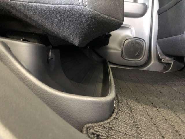 Lホンダセンシング 当社試乗車/純正ナビ/ETC/前ドラレコ スマートキーシステム キーフリー Iストップ イモビ 横滑防止 Bカメラ CD ソナー フルオートエアコン サイドカーテンエアバック ETC車載器 ABS(14枚目)
