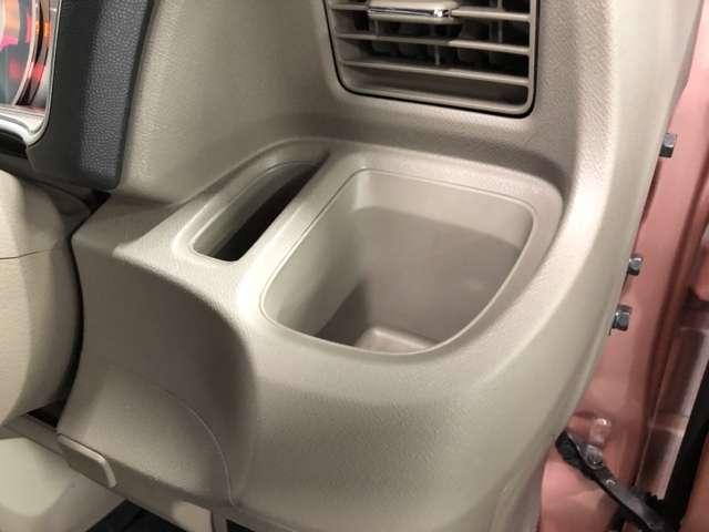 G バックカメラ/CD再生可能 セキュリティ AC パワステ 運転席エアバッグ ABS付き PW ベンチシート キーレス付 スマキー バックモニター付 運転席助手席エアバッグ CD再生可能 HIDライト(9枚目)