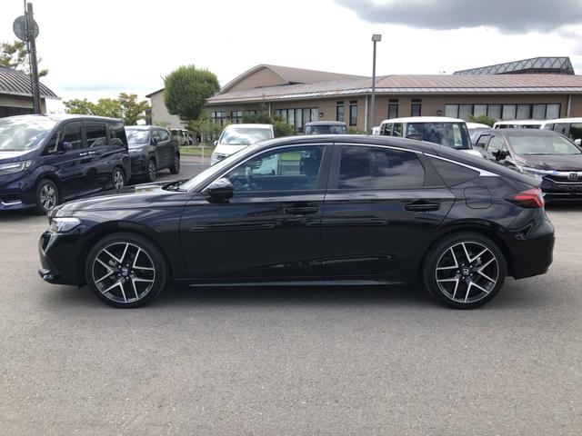 シビック ＬＸ　登録済未使用車　クルコン　リアカメラ　横滑り防止装置　禁煙車　１オーナー　ソナー　ターボ車　シートヒーター　オートエアコン　サイドエアバッグ　パワーウィンドウ　ＡＢＳ　スマートキー　エアバッグ　地デジ（41枚目）