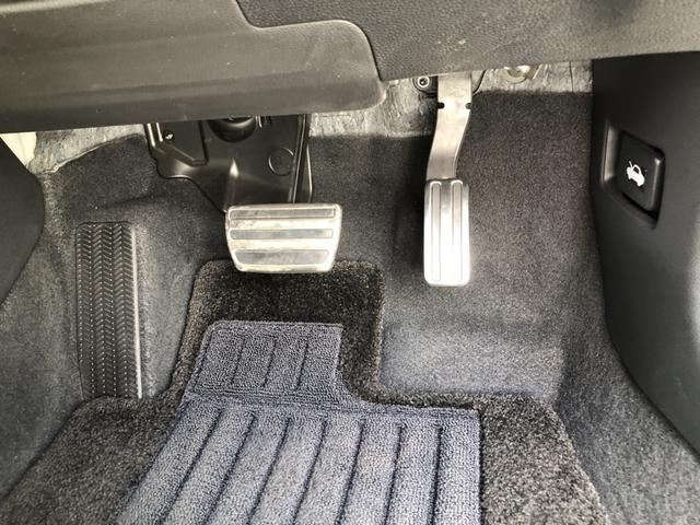 シビック ＬＸ　登録済未使用車　クルコン　リアカメラ　横滑り防止装置　禁煙車　１オーナー　ソナー　ターボ車　シートヒーター　オートエアコン　サイドエアバッグ　パワーウィンドウ　ＡＢＳ　スマートキー　エアバッグ　地デジ（65枚目）