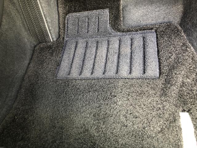 シビック ＬＸ　登録済未使用車　クルコン　リアカメラ　横滑り防止装置　禁煙車　１オーナー　ソナー　ターボ車　シートヒーター　オートエアコン　サイドエアバッグ　パワーウィンドウ　ＡＢＳ　スマートキー　エアバッグ　地デジ（66枚目）