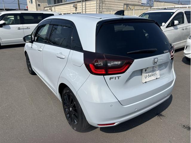 フィット ホーム２０周年特別仕様車メゾン　試乗車アップ　純正ナビ　ＬＥＤ　アルミホイール　シートヒーター　ワンオーナー　禁煙車　衝突被害軽減システム　地デジ　パーキングセンサー　アイドリングストップ　クルーズコントロール　スマートキーシステム（39枚目）