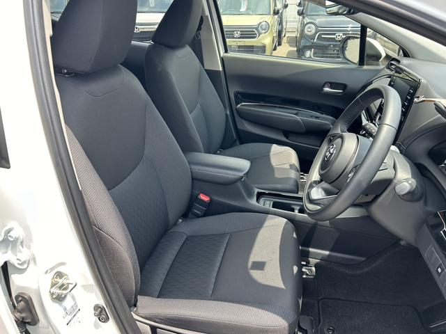 アクア Ｇ　レンタカーアップ　純正ナビ　ＥＴＣ　ドラレコ　禁煙車　Ｒカメラ　前後センサー　衝突軽減　横滑り防止装置　スマートキー　オートエアコン　アイドルストップ　キーフリ　クルーズコントロール　整備記録簿　ＰＳ（11枚目）