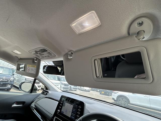 アクア Ｇ　レンタカーアップ　純正ナビ　ＥＴＣ　ドラレコ　禁煙車　Ｒカメラ　前後センサー　衝突軽減　横滑り防止装置　スマートキー　オートエアコン　アイドルストップ　キーフリ　クルーズコントロール　整備記録簿　ＰＳ（61枚目）