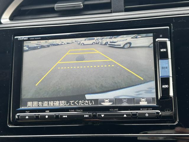シャトル ハイブリッドＺ　純正ナビ　ＥＴＣ　アルミホイール　シートヒーター　ワンオーナー　禁煙車　記録簿付　フルセグ地デジＴＶ　Ｂカメラ　シートＨ　クルコン　キーフリ　アドバンストキー　ナビＴＶ　盗難防止システム　ＥＣＯＮ（7枚目）