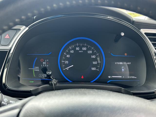 シャトル ハイブリッドＺ　純正ナビ　ＥＴＣ　アルミホイール　シートヒーター　ワンオーナー　禁煙車　記録簿付　フルセグ地デジＴＶ　Ｂカメラ　シートＨ　クルコン　キーフリ　アドバンストキー　ナビＴＶ　盗難防止システム　ＥＣＯＮ（14枚目）