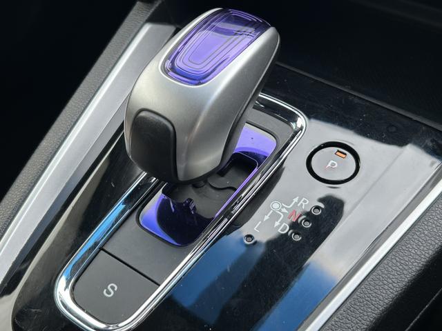 シャトル ハイブリッドＺ　純正ナビ　ＥＴＣ　アルミホイール　シートヒーター　ワンオーナー　禁煙車　記録簿付　フルセグ地デジＴＶ　Ｂカメラ　シートＨ　クルコン　キーフリ　アドバンストキー　ナビＴＶ　盗難防止システム　ＥＣＯＮ（15枚目）