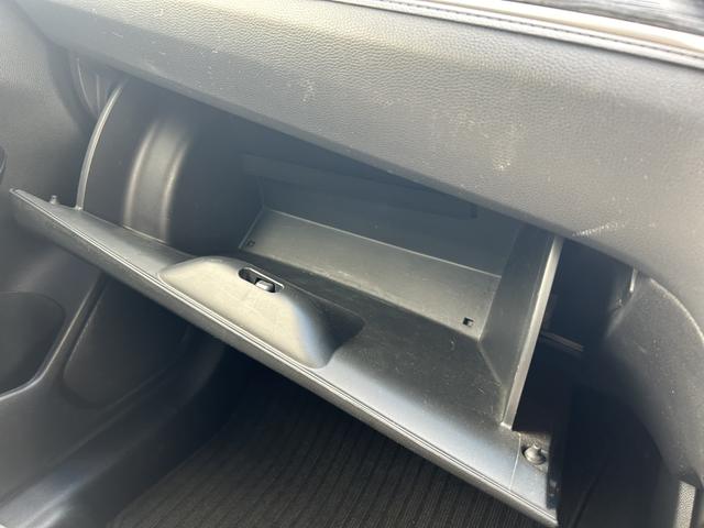 シャトル ハイブリッドＺ　純正ナビ　ＥＴＣ　アルミホイール　シートヒーター　ワンオーナー　禁煙車　記録簿付　フルセグ地デジＴＶ　Ｂカメラ　シートＨ　クルコン　キーフリ　アドバンストキー　ナビＴＶ　盗難防止システム　ＥＣＯＮ（22枚目）