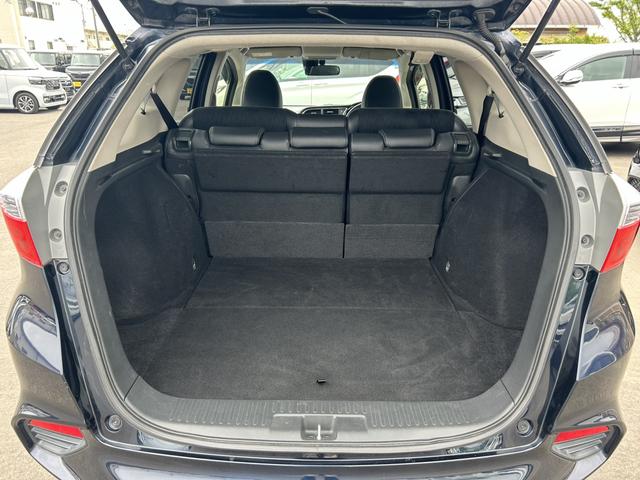 シャトル ハイブリッドＺ　純正ナビ　ＥＴＣ　アルミホイール　シートヒーター　ワンオーナー　禁煙車　記録簿付　フルセグ地デジＴＶ　Ｂカメラ　シートＨ　クルコン　キーフリ　アドバンストキー　ナビＴＶ　盗難防止システム　ＥＣＯＮ（29枚目）
