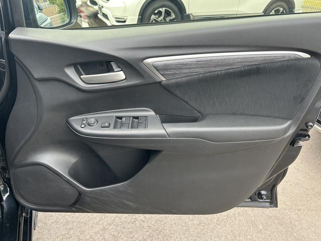 シャトル ハイブリッドＺ　純正ナビ　ＥＴＣ　アルミホイール　シートヒーター　ワンオーナー　禁煙車　記録簿付　フルセグ地デジＴＶ　Ｂカメラ　シートＨ　クルコン　キーフリ　アドバンストキー　ナビＴＶ　盗難防止システム　ＥＣＯＮ（59枚目）