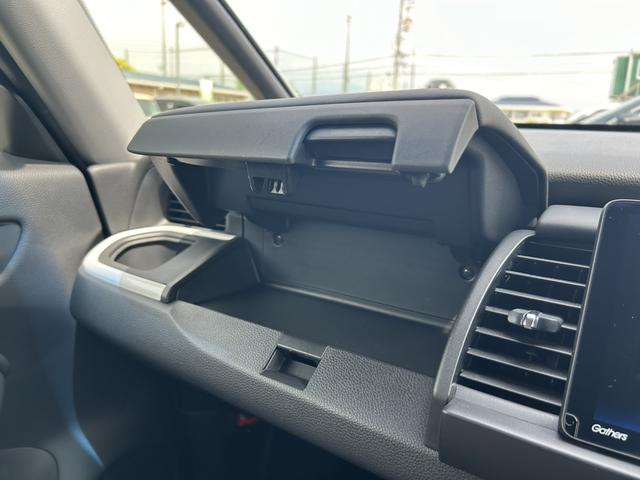 フィット ホーム　純正ナビ　ＥＴＣ　ＬＥＤ　アルミホイール　ワンオーナー　禁煙車　バックカメラ付き　スマキ－　ＵＳＢ　サイドカーテンエアバック　記録簿　キーレス　エアコン　パワステ　ＤＶＤ再生　ＶＳＡ　クルコン　ＡＢＳ（19枚目）