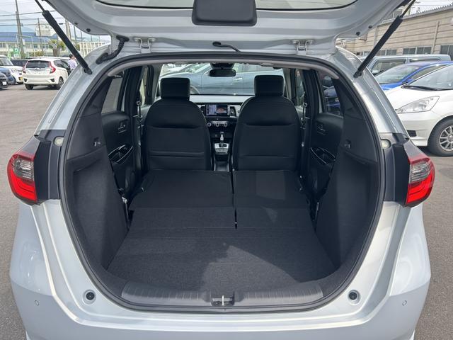 フィット ホーム　純正ナビ　ＥＴＣ　ＬＥＤ　アルミホイール　ワンオーナー　禁煙車　バックカメラ付き　スマキ－　ＵＳＢ　サイドカーテンエアバック　記録簿　キーレス　エアコン　パワステ　ＤＶＤ再生　ＶＳＡ　クルコン　ＡＢＳ（28枚目）