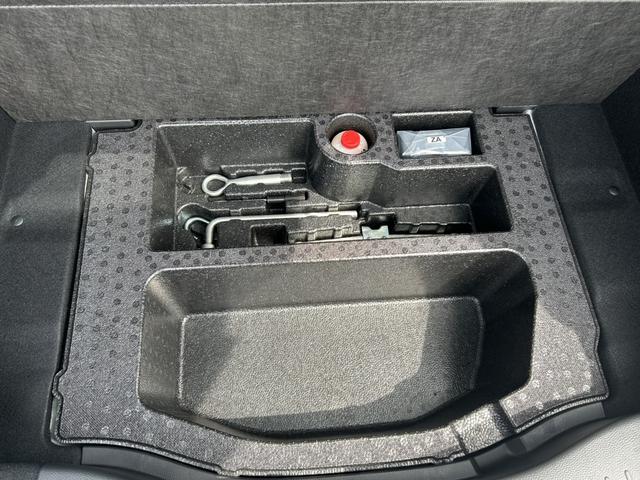 フィット ホーム　純正ナビ　ＥＴＣ　ＬＥＤ　アルミホイール　ワンオーナー　禁煙車　バックカメラ付き　スマキ－　ＵＳＢ　サイドカーテンエアバック　記録簿　キーレス　エアコン　パワステ　ＤＶＤ再生　ＶＳＡ　クルコン　ＡＢＳ（29枚目）