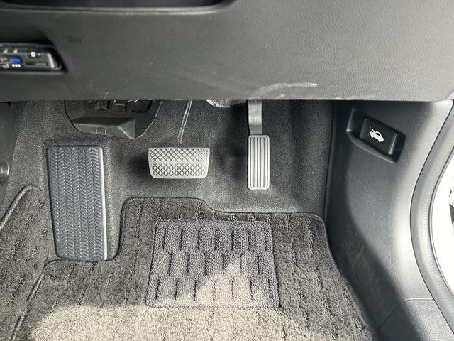 フィット ホーム　純正ナビ　ＥＴＣ　ＬＥＤ　アルミホイール　ワンオーナー　禁煙車　バックカメラ付き　スマキ－　ＵＳＢ　サイドカーテンエアバック　記録簿　キーレス　エアコン　パワステ　ＤＶＤ再生　ＶＳＡ　クルコン　ＡＢＳ（61枚目）
