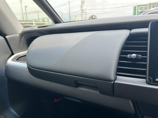 フィット ホーム　純正ナビ　ＥＴＣ　ＬＥＤ　アルミホイール　ワンオーナー　禁煙車　バックカメラ付き　スマキ－　ＵＳＢ　サイドカーテンエアバック　記録簿　キーレス　エアコン　パワステ　ＤＶＤ再生　ＶＳＡ　クルコン　ＡＢＳ（64枚目）