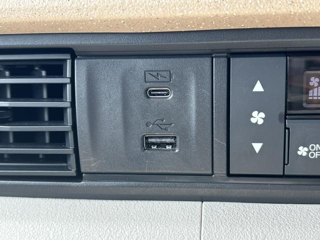 Ｎ－ＢＯＸ ベースグレード　レンタカーアップ　純正ナビ　ＥＴＣ　ドラレコ　パワーウインドー　衝突被害軽減　バックカメラ付　インテリキー　横滑り防止機能　ＵＳＢ　禁煙　両側スライド片側電動ドア　オートエアコン　ＬＥＤライト　ＡＢＳ（17枚目）