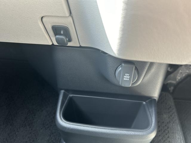 Ｎ－ＢＯＸ ベースグレード　レンタカーアップ　純正ナビ　ＥＴＣ　ドラレコ　パワーウインドー　衝突被害軽減　バックカメラ付　インテリキー　横滑り防止機能　ＵＳＢ　禁煙　両側スライド片側電動ドア　オートエアコン　ＬＥＤライト　ＡＢＳ（18枚目）
