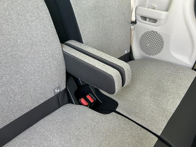 Ｎ－ＢＯＸ ファッションスタイル　試乗車アップ　純正ナビ　両側電動ドア　ＬＥＤ　ワンオーナー　禁煙車　インテリキー　クリソナ　ＵＳＢ　サイドエアバッグ　エアコン　イモビ　１オーナー　エアバッグ　リアカメラ　フルセグ　キーフリー　ＡＢＳ（28枚目）