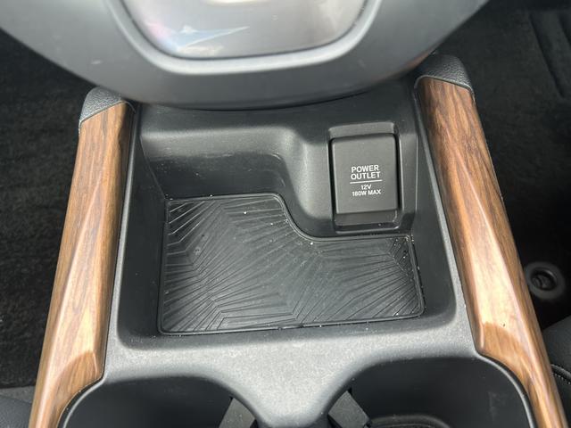 ＣＲ－Ｖ ＥＸ・マスターピース　純正ナビ　ＥＴＣ２．０　ドラレコ　ガラスルーフ　ブラインドスポットインフォメーション　電動シート　記録簿　禁煙車　Ｓルーフ　ワンオーナー車　セキュリティーアラーム　ターボ　ＤＶＤ再生可　フルセグテレビ（25枚目）