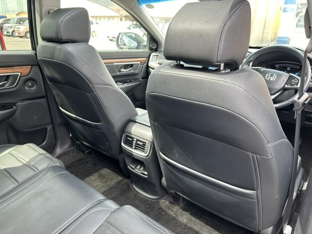 ＣＲ－Ｖ ＥＸ・マスターピース　純正ナビ　ＥＴＣ２．０　ドラレコ　ガラスルーフ　ブラインドスポットインフォメーション　電動シート　記録簿　禁煙車　Ｓルーフ　ワンオーナー車　セキュリティーアラーム　ターボ　ＤＶＤ再生可　フルセグテレビ（38枚目）