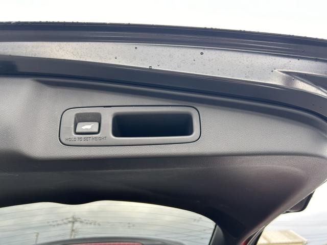 ＣＲ－Ｖ ＥＸ・マスターピース　純正ナビ　ＥＴＣ２．０　ドラレコ　ガラスルーフ　ブラインドスポットインフォメーション　電動シート　記録簿　禁煙車　Ｓルーフ　ワンオーナー車　セキュリティーアラーム　ターボ　ＤＶＤ再生可　フルセグテレビ（46枚目）