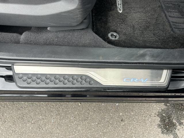 ＣＲ－Ｖ ＥＸ・マスターピース　純正ナビ　ＥＴＣ２．０　ドラレコ　ガラスルーフ　ブラインドスポットインフォメーション　電動シート　記録簿　禁煙車　Ｓルーフ　ワンオーナー車　セキュリティーアラーム　ターボ　ＤＶＤ再生可　フルセグテレビ（75枚目）